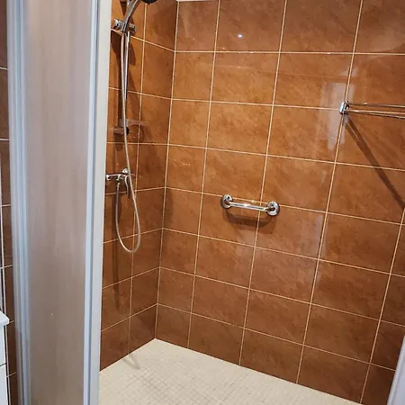 Pretty And Comfortable Outbuilding With Swimming Pool And Garden * Menton