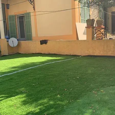 Pretty And Comfortable Outbuilding With Swimming Pool And Garden Feriehus Menton
